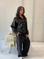 Buttoned set