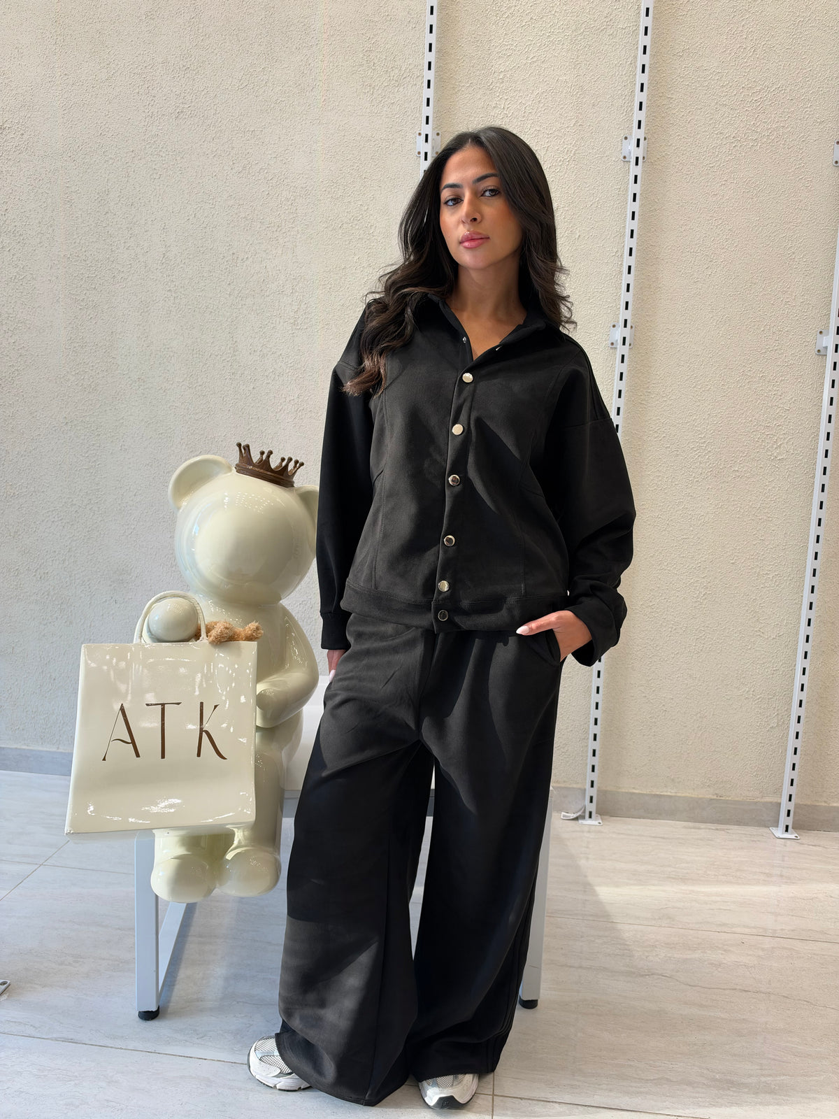 Buttoned set