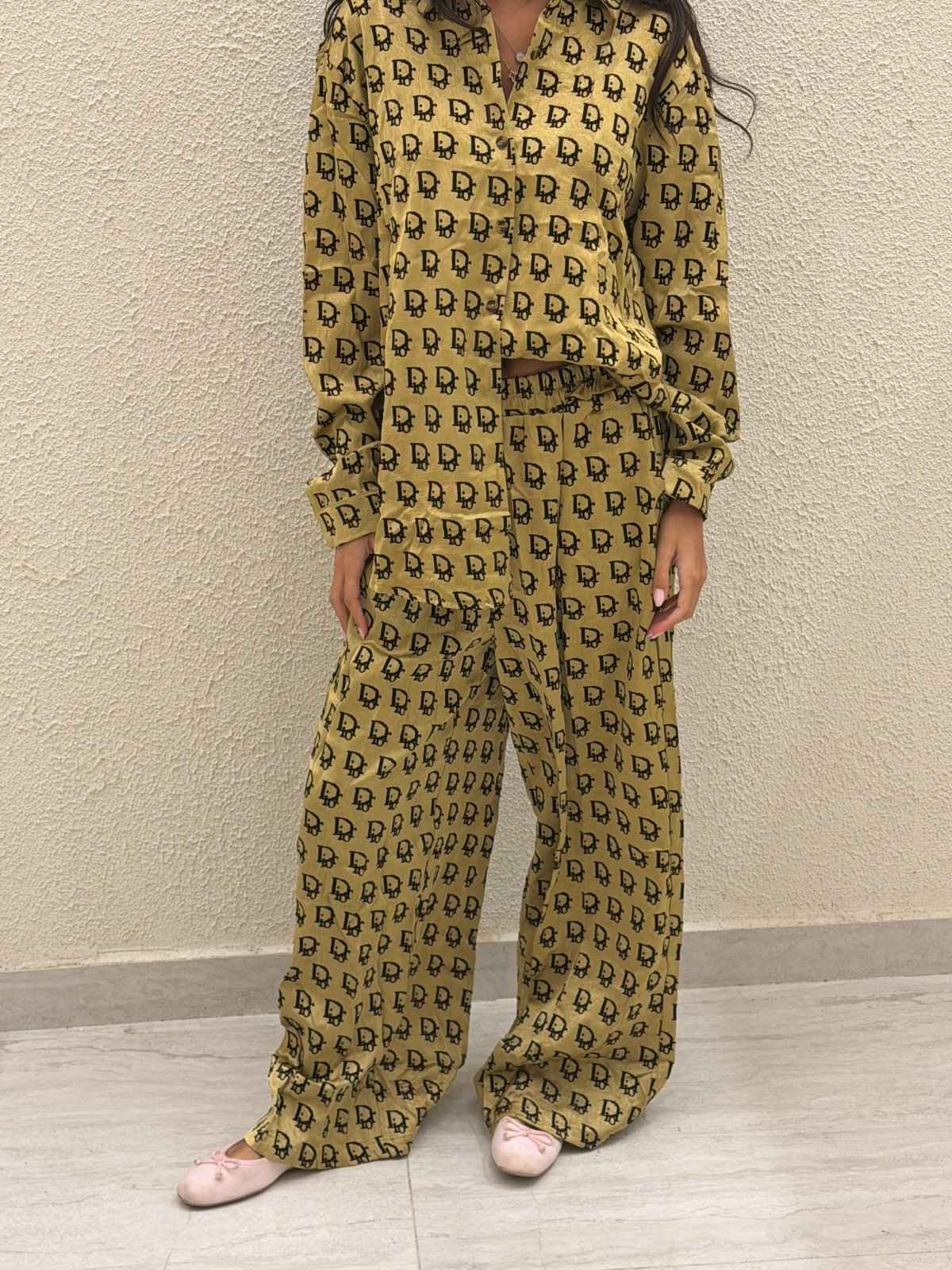 BRAND SUITS