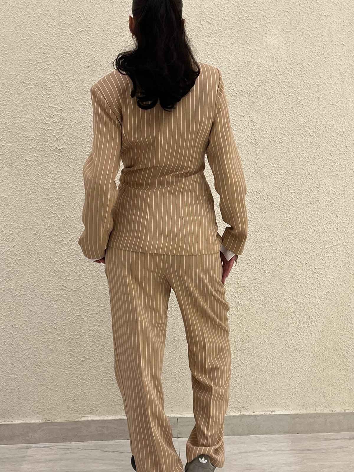 STRIPED SET
